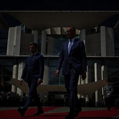 Chanceler alemão vê Primeiro-Ministro húngaro como inspiração para a Europa