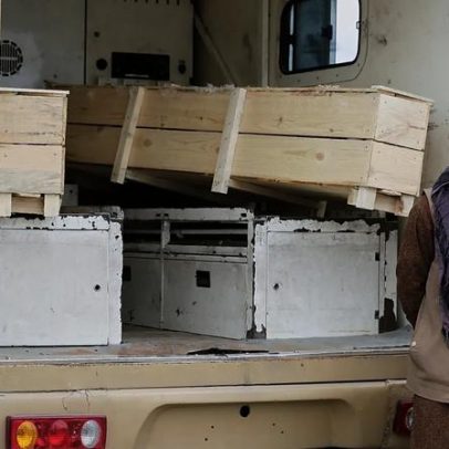 Paquistão ataca leste do Afeganistão e mata dezenas após ataque em Karachi