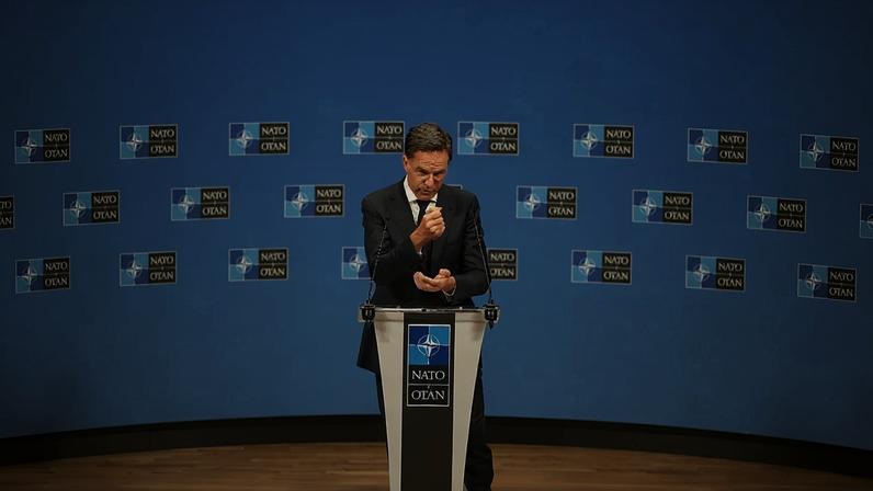 Rutte e Trump reúnem-se para aliviar tensões antes da cimeira da NATO