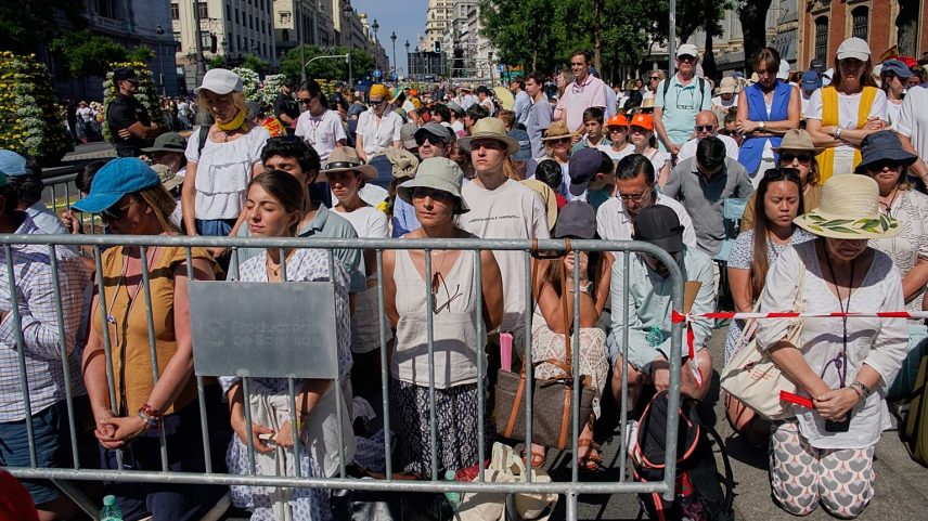 Portugueses juntam-se a milhares de fiéis para ver o Papa em Madrid