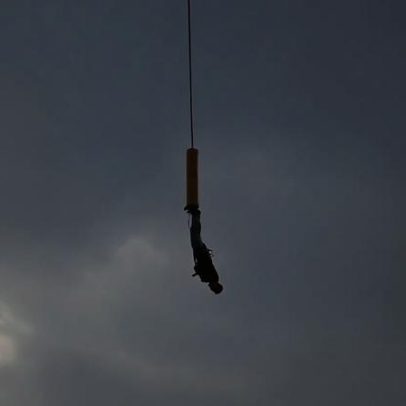 Jovem de 21 anos morre após falha de corda de segurança em salto de Rope Jumping