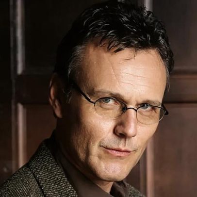 Anthony Head morre aos 72 anos; tributos emocionados ao ator de Buffy