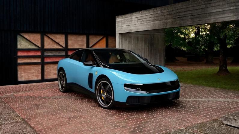 Diretor de marketing da Ferrari demite-se após lançamento conturbado do elétrico