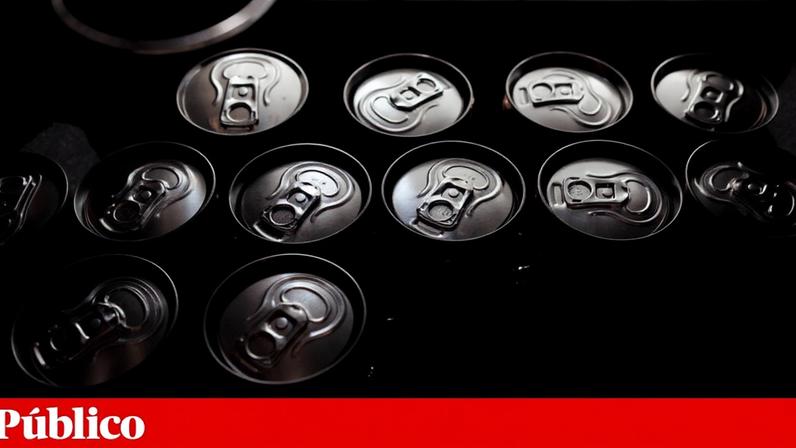 Os dados mostram uma redução significativa, de cerca de 26% entre 2018 e 2023, do teor médio de açúcar, passando de 5,98 g de açúcar por 100 ml em 2018 para 4,41 g por 100 ml em 2023