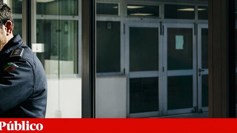 Três centros de triagem para repatriamento rápido de estrangeiros sem documentos