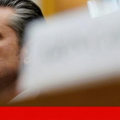 Hegseth retira promoções na Marinha, impactando mais mulheres e homens negros