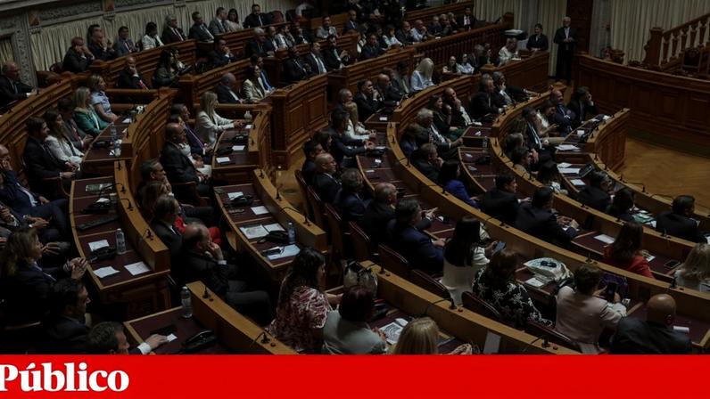Comissão às Lajes fica sem apoio do Chega para inquérito a influencer
