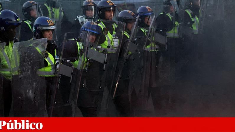 Protestos em Southampton em reacção à morte de Henry Nowak