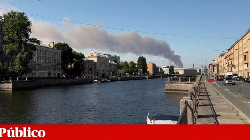Coluna de fumo era visível à distância