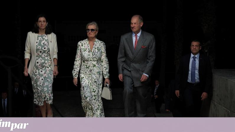 A visita de três dias do príncipe Eduardo e da mulher, Sofia, começou em Lisboa e terminou no Porto