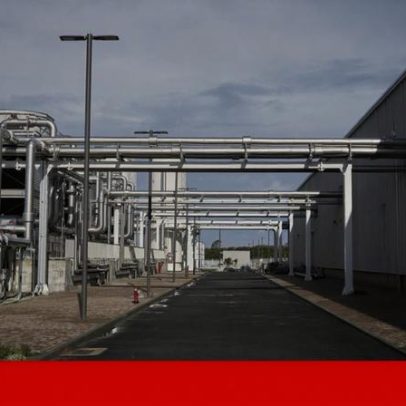 IA consome uma garrafa de água a cada 20 perguntas; Google propõe limitar uso
