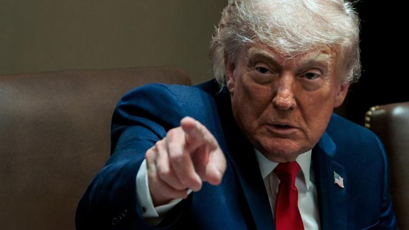 Governo de Donald Trump faz ataques ao PIX, o sistema eletrônico de pagamentos brasileiro. Federação de Bancos vê "informação incompleta"