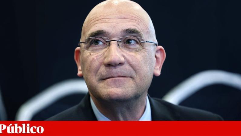 Passos apela à mudança de atitude no mercado laboral