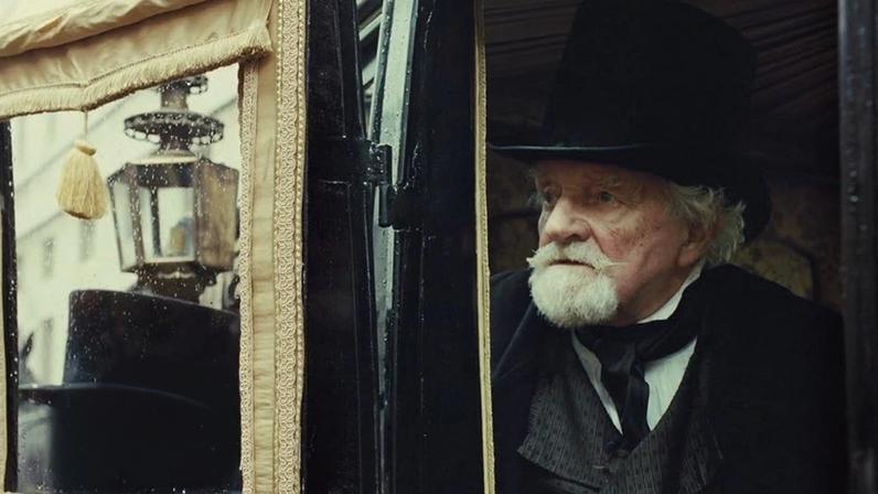 Morre o ator Patrick Godfrey, conhecido por Para Sempre Cinderela e Os Miseráveis