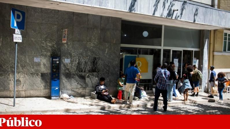 A greve tem serviços mínimos previstos para casos urgentes, como casamentos civis e testamentos na iminência de morte, ou emissão e entrega de cartão de cidadão e passaporte