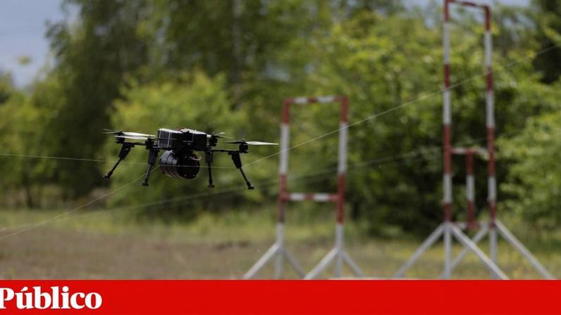 Caça francês da NATO abate drone originário da Rússia na Letónia