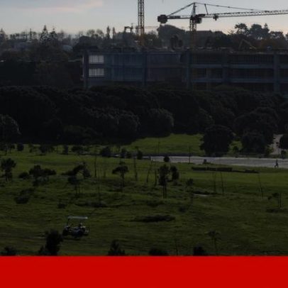 Aberração monstruosa junto ao Parque da Cidade que Pedro Duarte não pode evitar