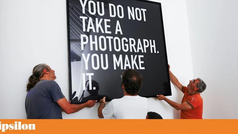 You Do Not Take a Photograph. You Make It reflecte a visão ética de Alfredo Jaar. “Cada fotografia que fazemos contém uma dimensão ideológica do mundo” ,You Do Not Take a Photograph. You Make It reflecte a visão ética de Alfredo Jaar. “Cada fotografia que fazemos contém uma dimensão ideológica do mundo”
