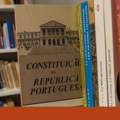 Revisão em debate: para quê e para quem?