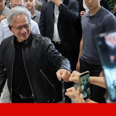 Jensen Huang define o rumo da IA com seu casaco de cabedal