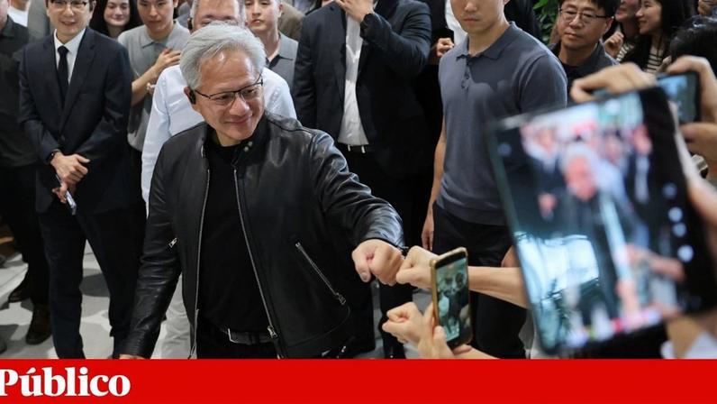 Jensen Huang define o rumo da IA com seu casaco de cabedal