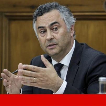 Diretor da Escola Portuguesa de Macau vai a Luanda; ministro admite dificuldades