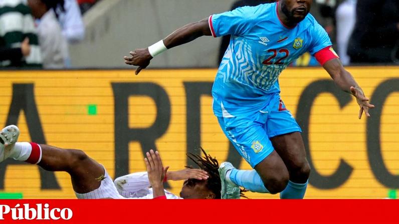 Chancel Mbemba num jogo entre a RD Congo e a Dinamarca