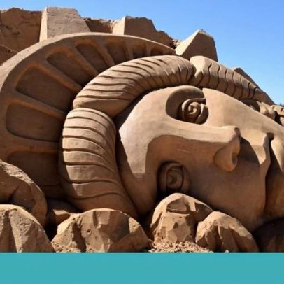 Passeios em família no Verão algarvio com esculturas de areia e enigmas