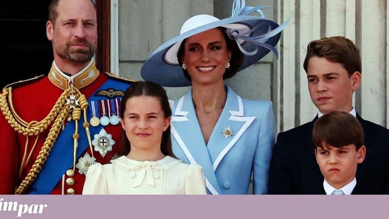 William e Kate com os três filhos, George, Charlotte e Louis, na varanda do Palácio de Buckingham durante a parada Trooping the Colour, a 13 de Junho