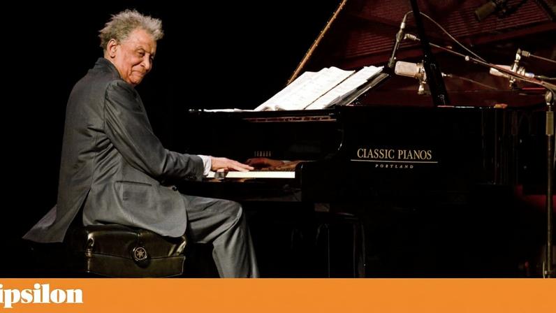 Abdullah Ibrahim, lenda do piano jazz e militante anti-apartheid, morre