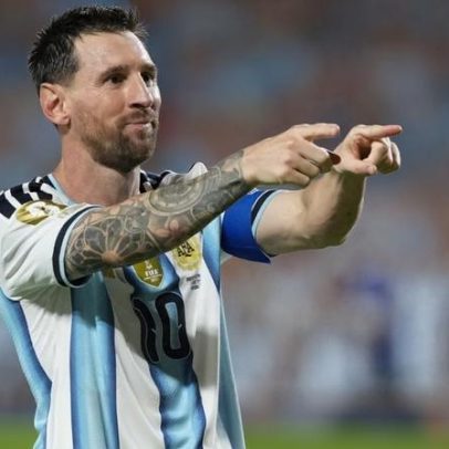 Messi volta a fazer história em fases finais de Mundiais após dias difíceis