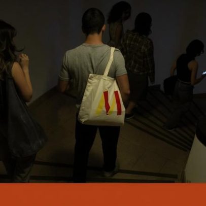 Estudo indica que mulheres ganham menos que homens após a universidade