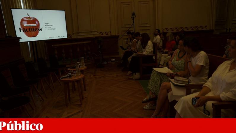 A conferência *Factness: O lugar dos factos na comunicação de saúde, nutrição e fitness* realizou-se na Sala dos Actos da Faculdade de Ciências Médicas da Universidade de Lisboa