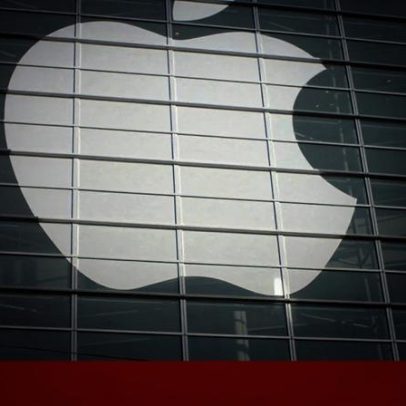 Apple abre no Brasil: iPhone passa a permitir lojas de apps concorrentes