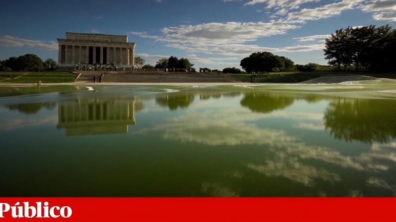 A reflecting pool do memorial Lincoln em Washington, esta semana