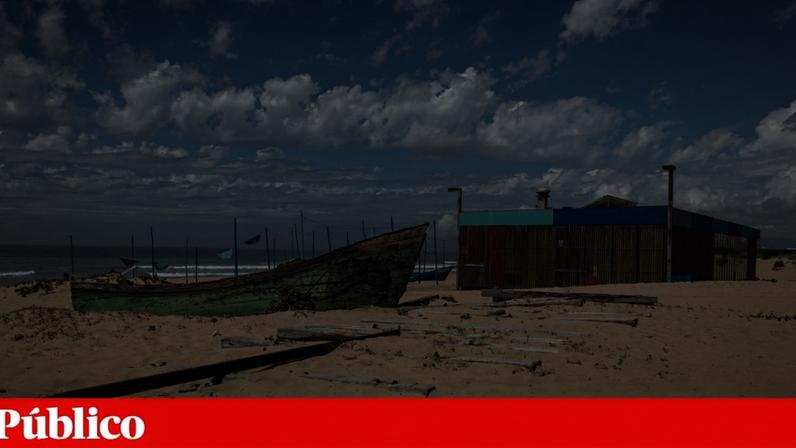 Limites de trânsito de carros na Fonte da Telha devem entrar nesta época balnear