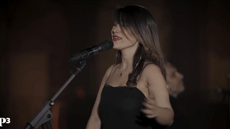 Parastoo Ahmadi tem 29 anos