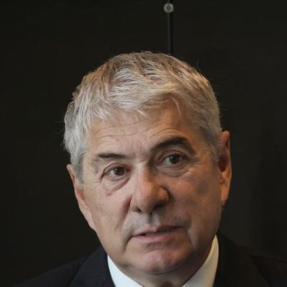 Sócrates falha tentativa de afastar advogado oficioso; conflito persiste