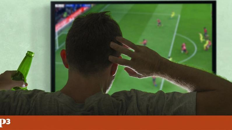 Mulher diz ao marido para rezar o terço