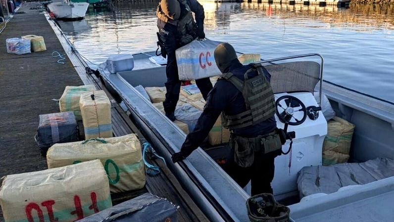 GNR apreende quatro toneladas de haxixe em narcolancha perto de Setúbal