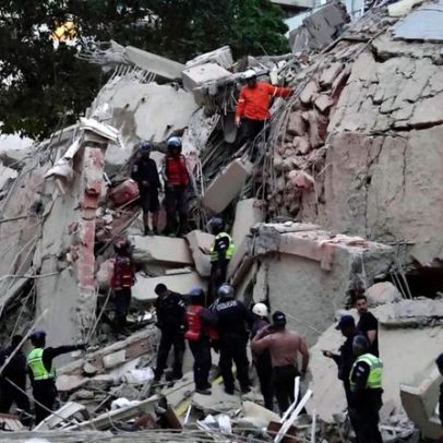Sismos de 7,2 e 7,5 abalam Venezuela; edifícios caem e ruas ficam sob medo