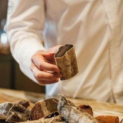 Chef Octávio Freitas cria charcutaria com sabor a mar no Desarma, Funchal