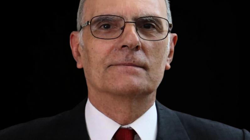 Governo municipal sob escrutínio por estabilidade alegadamente falsa