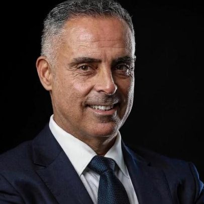 Equipa avalia lateral-direito colombiano como opção de reforço