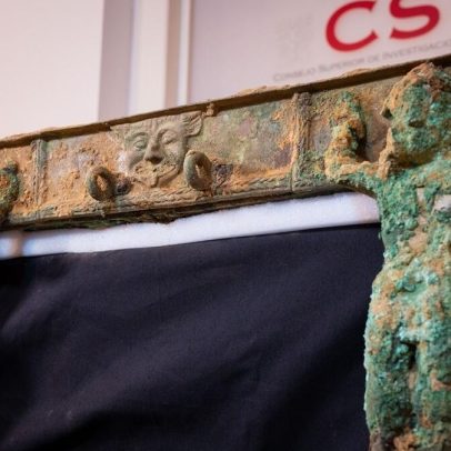 Carro de bronze descoberto em Badajoz, único na Península Ibérica