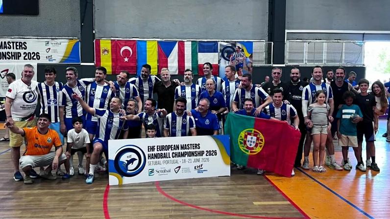 F.C. Porto Vintage campeão europeu +45 e +35 em andebol