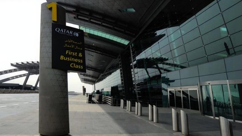 Qatar anuncia rotas alternativas no espaço aéreo após ataque a Beirute