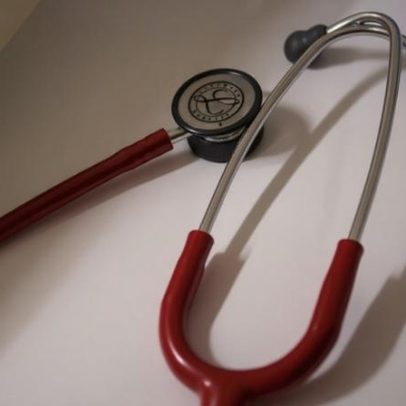 Governo corrige incentivo a médicos para horas extras acima do limite legal