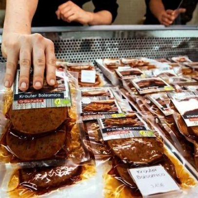 Alternativas vegetarianas a produtos de origem animal têm o dobro de aditivos