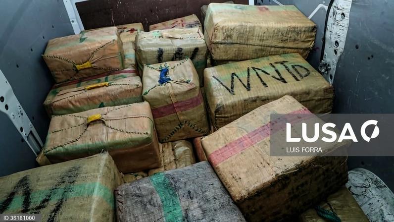 GNR detém quatro suspeitos e apreende duas embarcações com droga em Setúbal